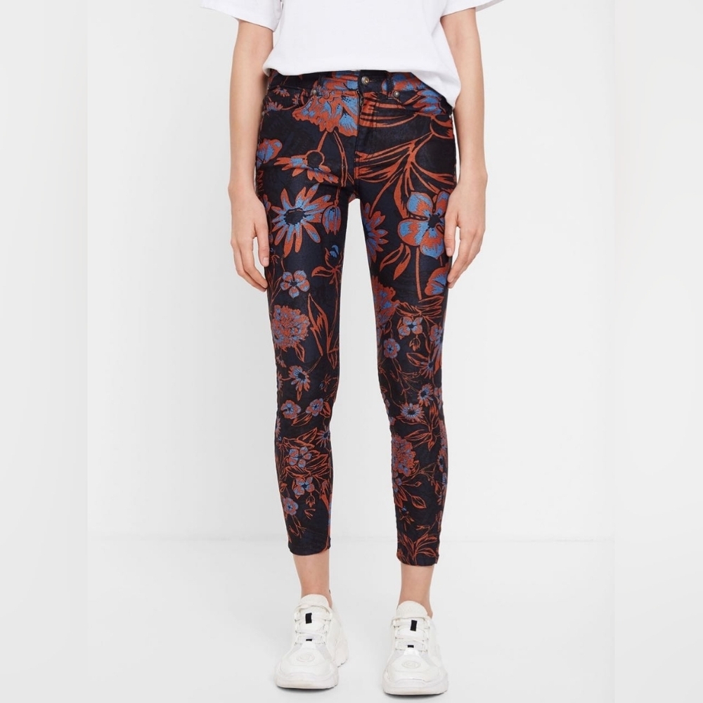 Desigual “Beflower” Floral Cropped Skinny Pants Size 38 (US 4) Stretch